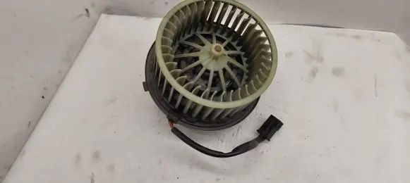 Audi A4 S4 B5 8D Heater fan/blower 893819021