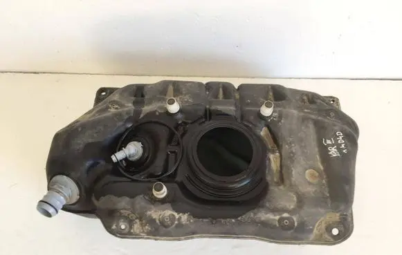 Toyota Yaris XP210 Fuel tank 14054R0234