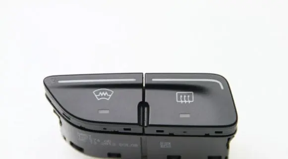 Ford Focus Windscreen/window heater switch AM5T18K574AB