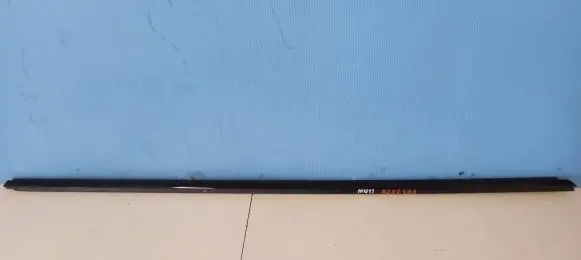 BMW 4 F32 F33 Front door glass trim molding 7279773