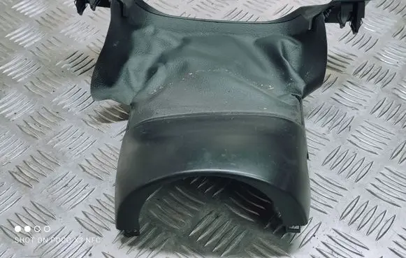 Steering wheel column trim