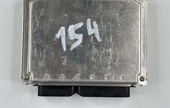 Audi A6 S6 C5 4B Engine control unit/module 8E0989557A