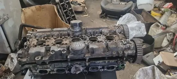 Volvo S60 Engine head 1001761 127S831 1275363
