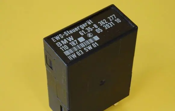 BMW 5 E39 Immobilizer control unit/module 8362277 61.35-8362277 61358362277