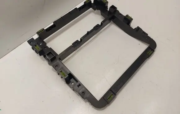 Volkswagen Touran I Radio/GPS head unit trim 1T0858005A
