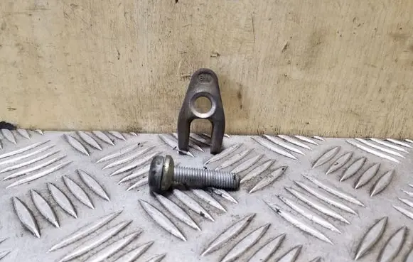 Fuel Injector clamp holder