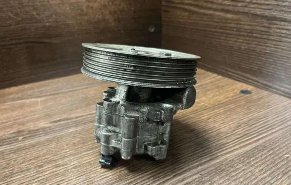 Fiat Doblo Power steering pump 55188746 9608871080