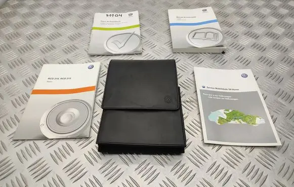 Volkswagen Caddy Owners service history hand book 