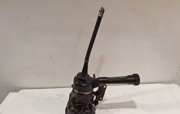 Citroen C4 I Picasso Power steering pump 9684225280