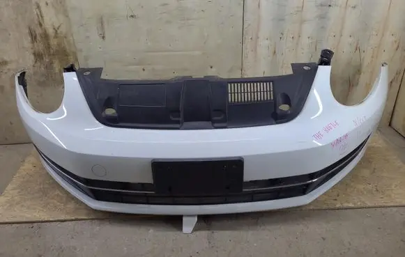 Volkswagen Beetle A5 Front bumper 5C5853677H