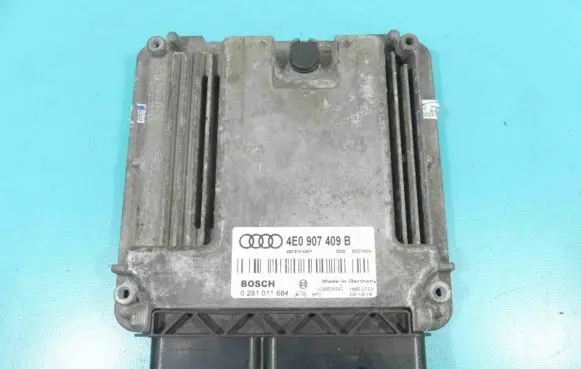Audi A8 S8 D3 4E Engine control unit/module ECU 0281011684 IMPRK967388