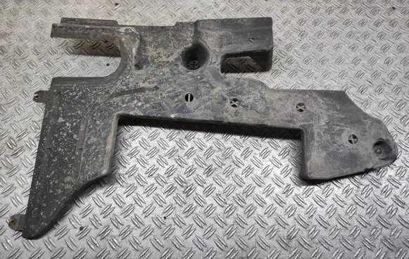 Volkswagen PASSAT B7 Other under body part 3AA825101