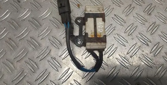 Coolant fan relay