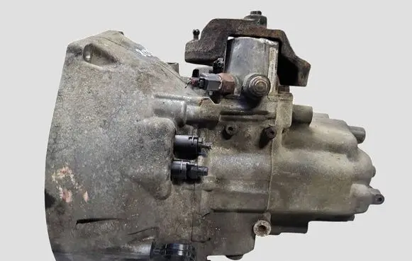 Ford C-MAX II Manual 6 speed gearbox AV6R7002KF 010711042718 AV6R7201JC