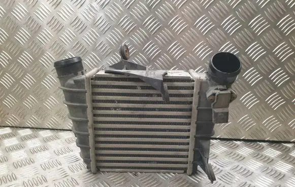 Skoda Fabia Mk1 (6Y) Intercooler radiator 6Q0145804A