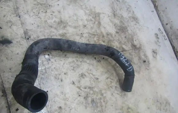 Mazda 3 III Engine coolant pipe/hose SH0115172