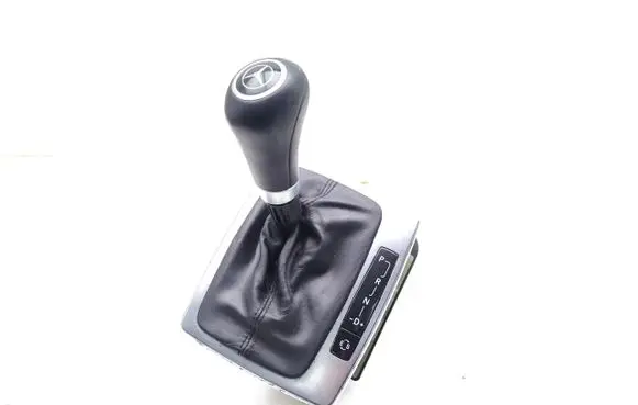 Mercedes-Benz C W204 Gear selector A2042677524 A2042674688