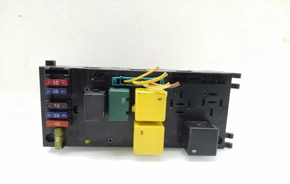 Mercedes-Benz E W210 Fuse module 0225455332