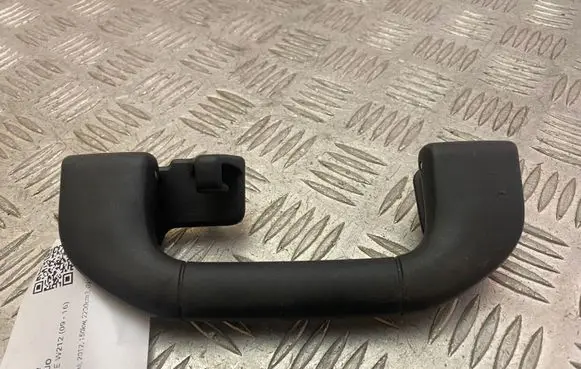 Mercedes-Benz E W212 Rear interior roof grab handle A2048100151