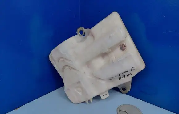 Ford C-MAX II Windshield washer fluid reservoir/tank AV6117B613A 168686 AV6113K163A