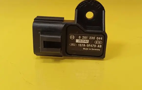 Mazda 6 Air pressure sensor 1S7A9F479AB 0261230044