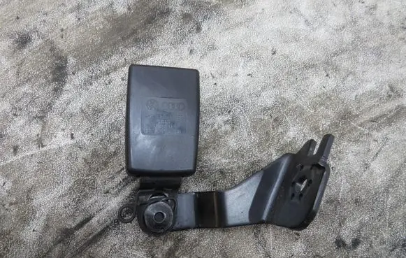 Audi A8 S8 D4 4H Rear seatbelt buckle 4H0857739
