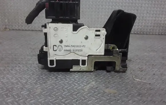 Jaguar S-Type Front door lock YW4A5421812