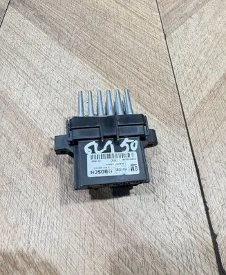 Opel Insignia A Heater blower motor/fan resistor 15141283 F011500017 S38444S28