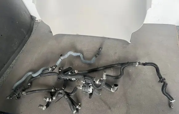 Renault Megane IV Engine coolant pipe/hose 924004007R 24001840R 217412948R
