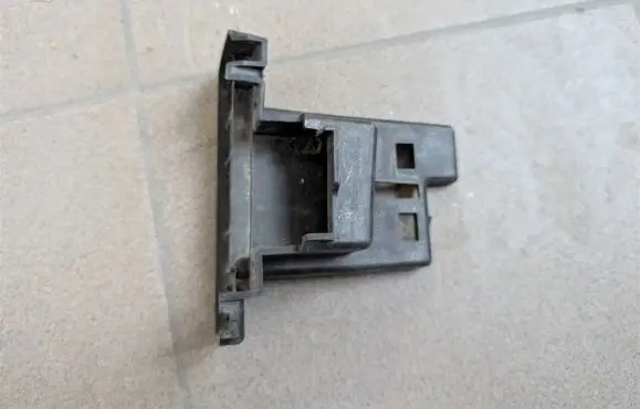 KIA Sportage Front bumper mounting bracket 86358R2000