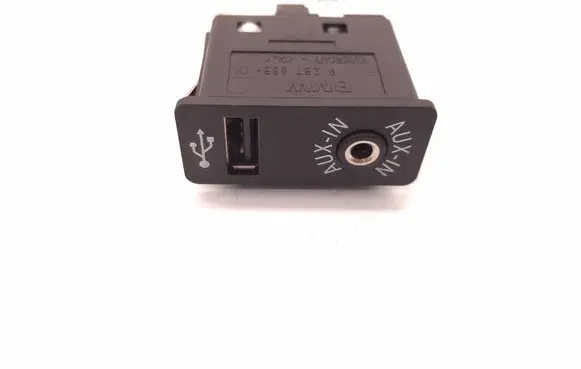 BMW 5 F10 F11 AUX in-socket connector 9237653