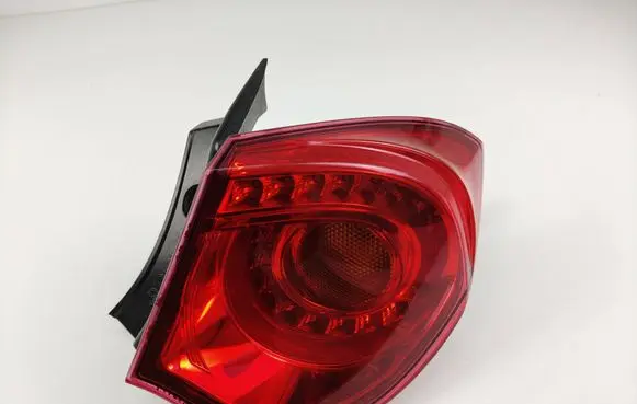 Alfa Romeo Giulietta Rear/tail lights 0050513612