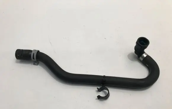 Volvo XC40 Engine coolant pipe/hose 32224231