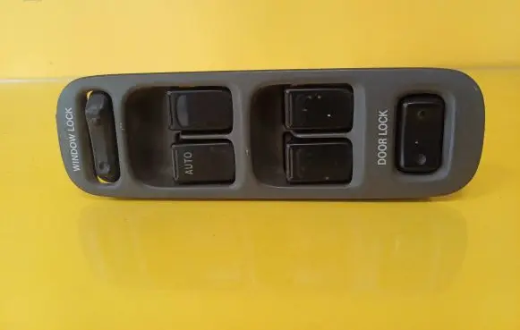 Suzuki Baleno EG Electric window control switch