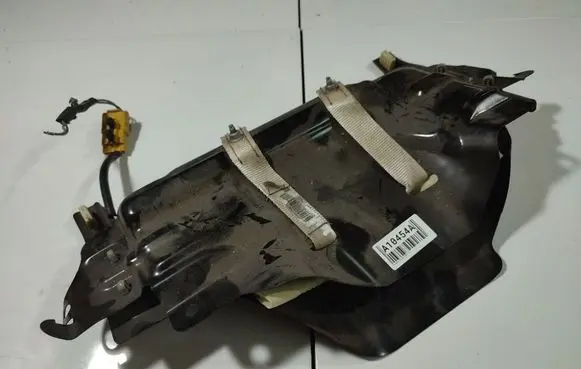 Chrysler Voyager Knee airbag P52029376AA