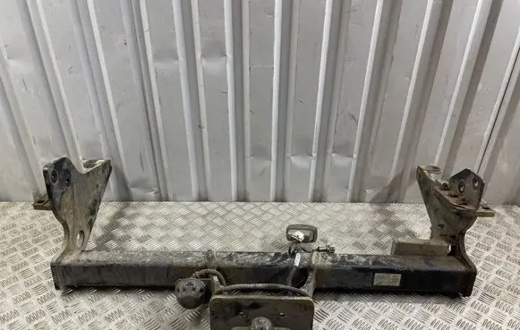 Nissan Navara D23 Tow bar set KE5004K01F E5R014619 E190814