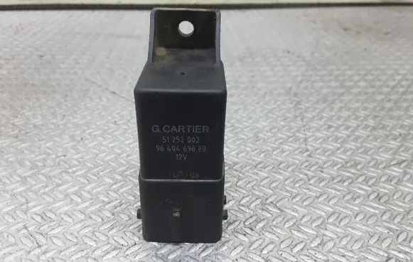 Citroen C4 I Picasso Glow plug pre-heat relay 51252002