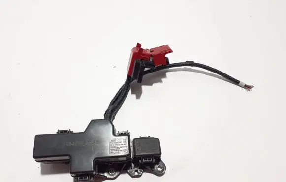Toyota RAV 4 (XA50) Fuse module 8274042070
