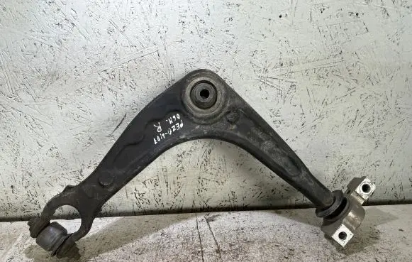 Peugeot 407 Front lower control arm/wishbone