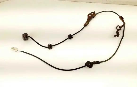 Toyota Verso-S Rear ABS sensor wiring 