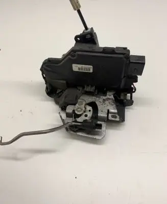 Audi A6 S6 C5 4B Front door lock 4B1837016G