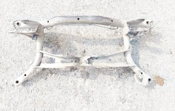 Volkswagen Touran I Rear subframe 