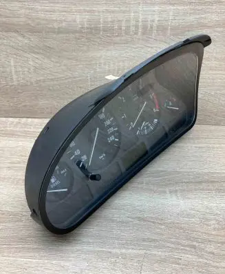 BMW 5 E39 Speedometer (instrument cluster) 6914913 110008735