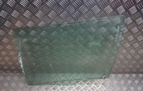 Peugeot 406 Rear door window glass