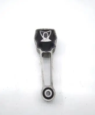 Volvo XC60 Engine mount bracket