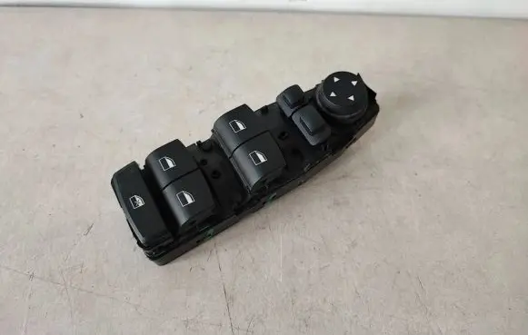 BMW 6 F06 Gran coupe Electric window control switch 9241955