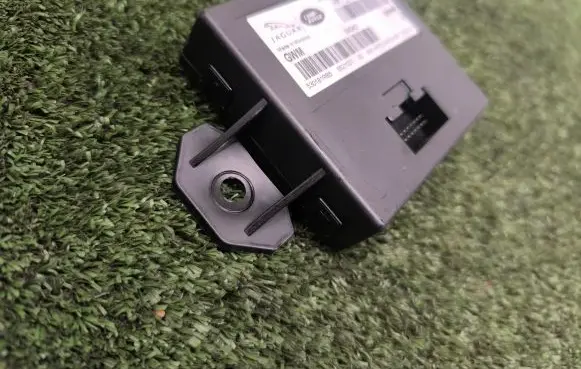 Land Rover Discovery 5 Gateway control module HK7214F681AA HK7214F530AA