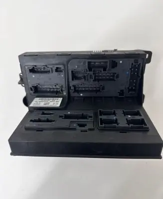 Mercedes-Benz E W211 Fuse module 2115453801