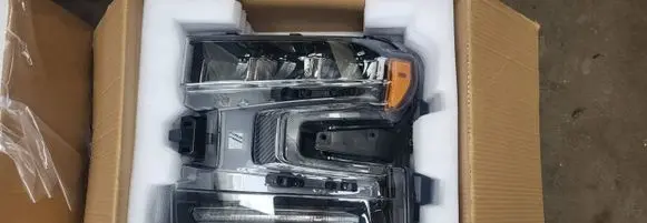 Chevrolet Silverado Headlight/headlamp
