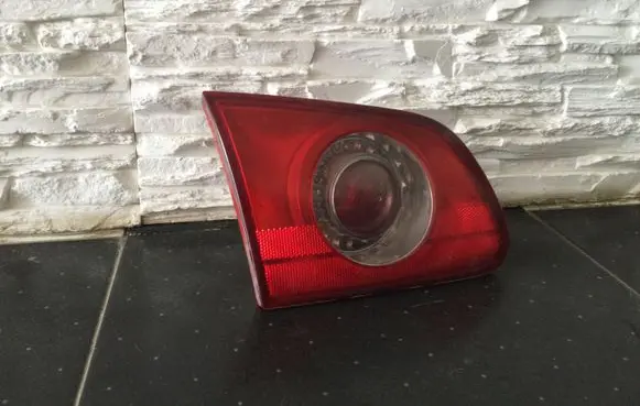 Volkswagen PASSAT B6 Tailgate rear/tail lights